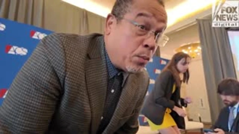 clip-thumbnail_keith-ellison-snaps-when-reporter-confronts-him-about-fraud