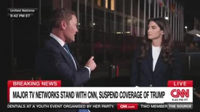 clip-thumbnail_top-trump-official-mic-drops-arrogant-cnn-reporter-directly-to-her-face