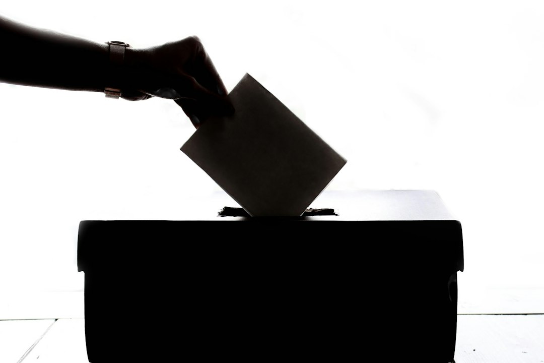 New Texas poll: Abbott, other Republicans lead by slim margins in statewide races