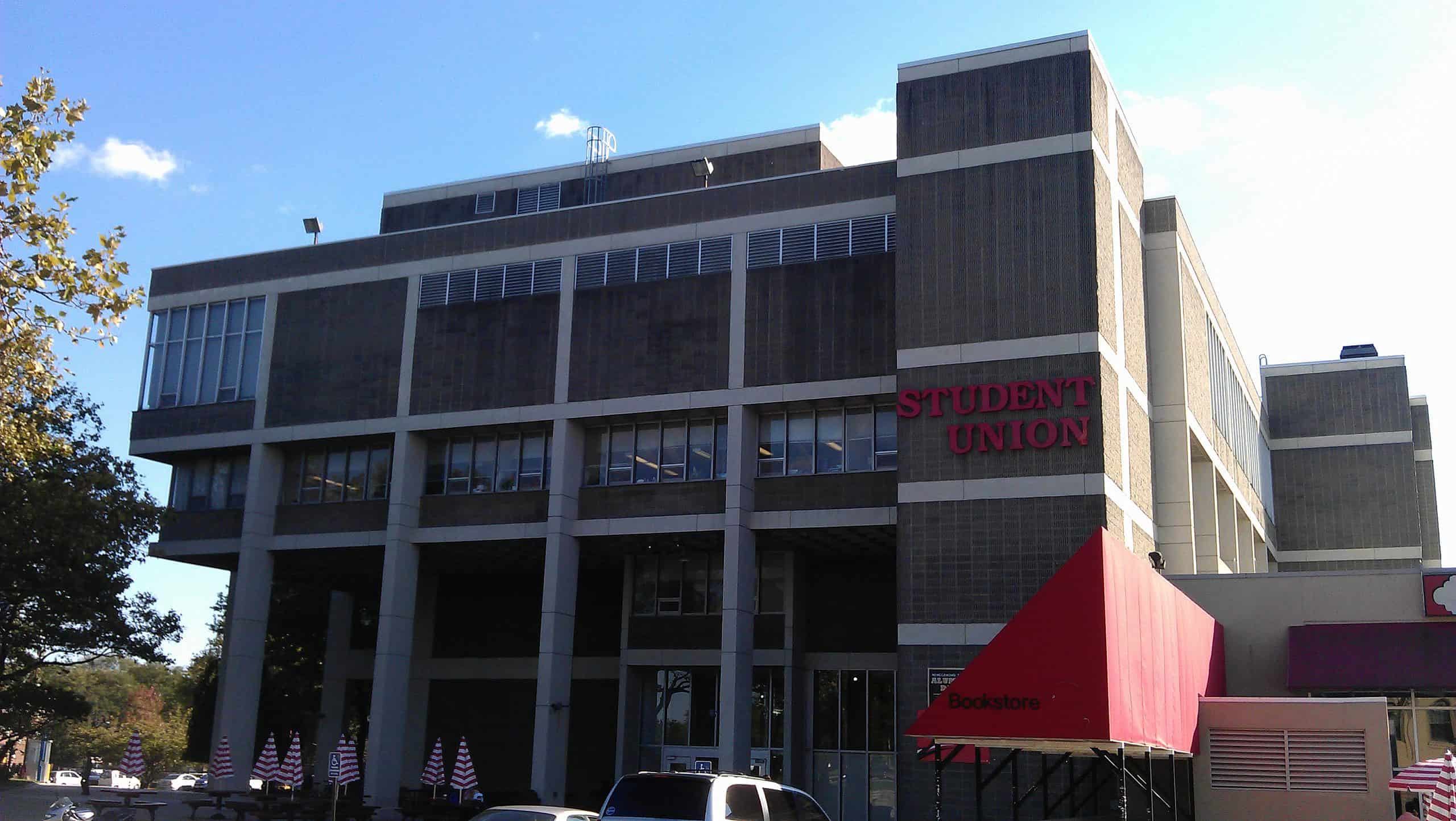 Rape apologist speaks at Queens College, invited by Muslim student group