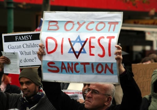 Leading American BDS group’s conference minimizes nonviolence