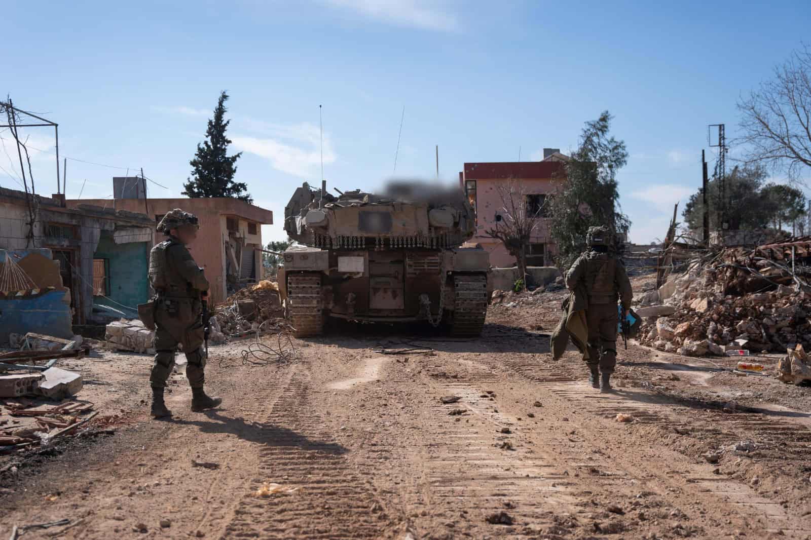 IDF fires on 'Lebanese soldier' who approached border