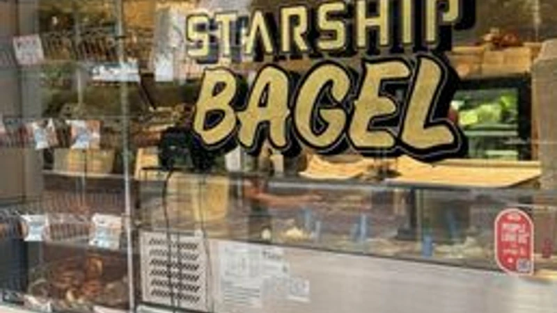 A Dallas Victory in New York: Starship Bagel Surprises the Bagel World
