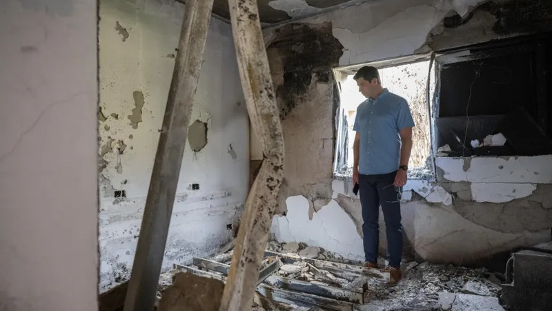 “Is Anyone Alive?” Judge Roy Altman’s Story That Moved the Room to Tears