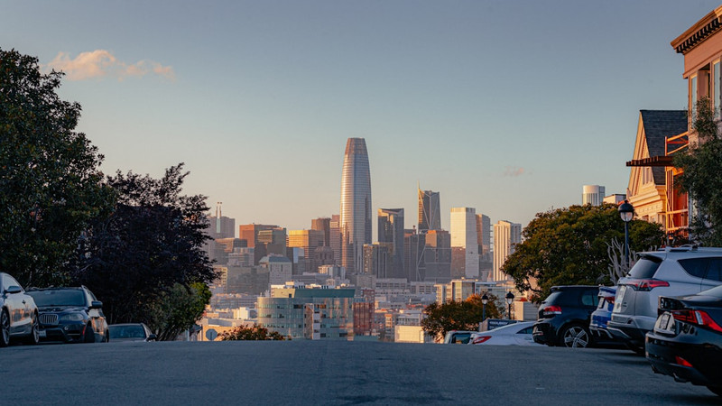 Salesforce CEO Marc Benioff appears to back off calls to send National Guard to SF, but sparks response from Musk