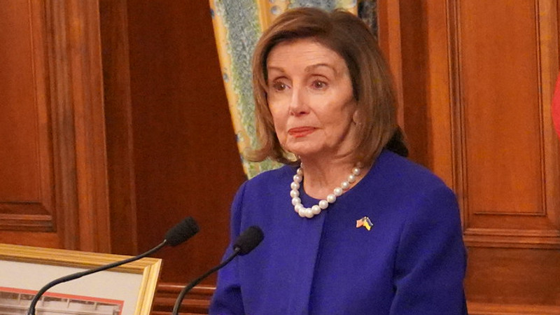 Nancy Pelosi erupts when asked by CNN's Jake Tapper about allegations of insider trading