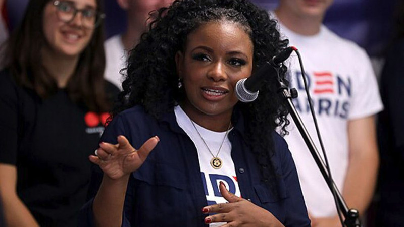  Far-Left Firebrand Jasmine Crockett Enters Texas Senate Race With Inside rack on Nomination