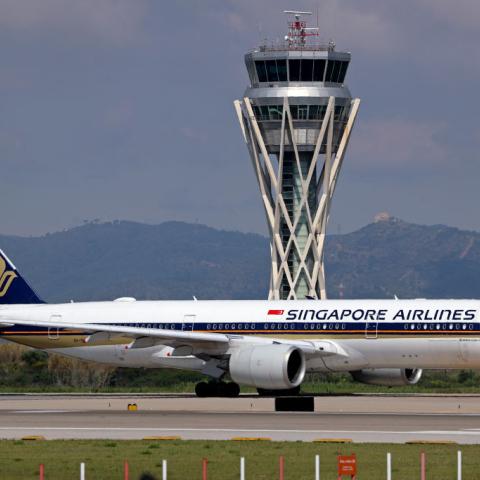 One passenger died, others injured on Singapore Airlines flight after severe turbulence