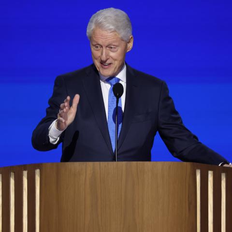 Bill Clinton spotted traveling with a portable defibrillator: report