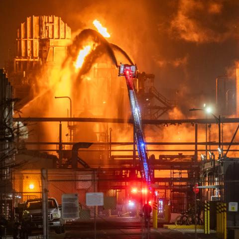Explosion, fire at Chevron refinery in California