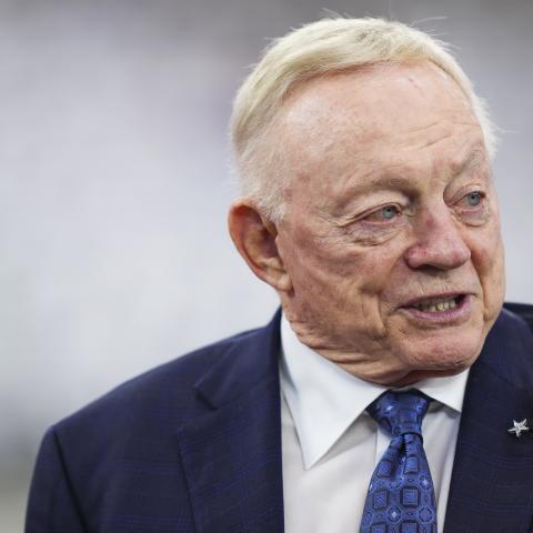 NFL fines Dallas Cowboys owner Jerry Jones $250,000 for obscene gesture he says was 'inadvertent'