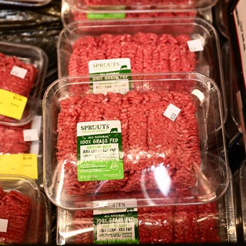 Trump calls for DOJ probe of foreign meat packers allegedly inflating prices 