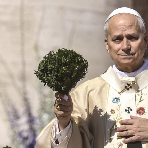 Pope Leo calls for global peace in Easter Mass speech