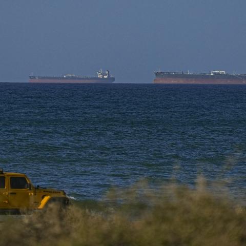 Iran rejects proposal allowing vessels stuck in the Persian Gulf to pass through Strait of Hormuz