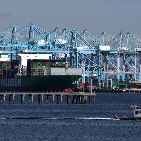 Tariff refunds begin as administration signals possible rate reinstatement by July