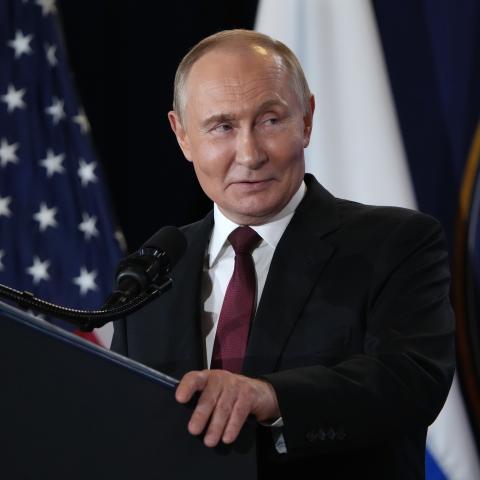Putin pauses strikes on Kyiv as Witkoff and Kushner arrive in Russia