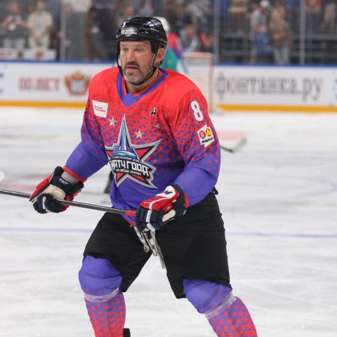 NHL star Alex Ovechkin discusses appearing in video with Putin, says he supports Russia but not war