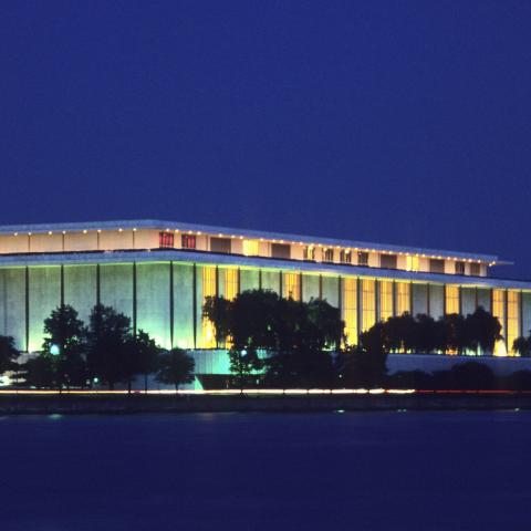 Hundreds form human chain around Kennedy Center to protest possible demolition 