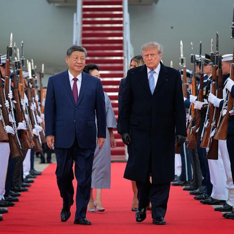 Trump welcomes Xi to White House for landmark visit