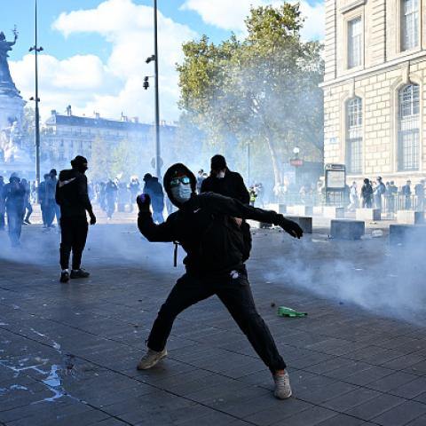 Trump reacts to violent protests in France: ‘Close your borders’