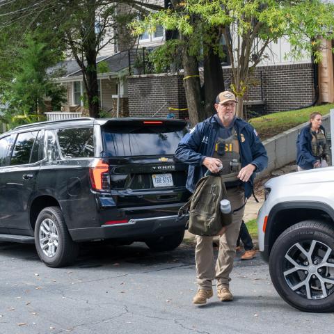 Rep. Ilhan Omar says she will move from her home following raid: 'can't continue to live there'