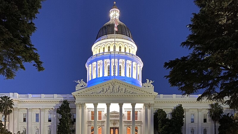 Who Is Switching Political Parties in California? 