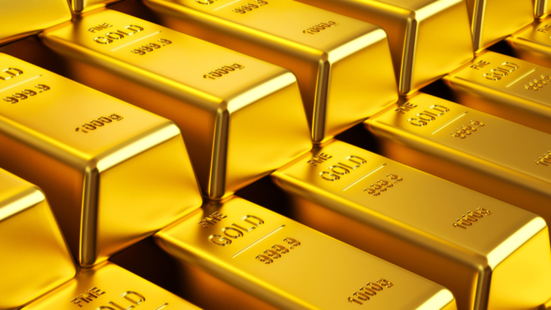 Gold price holds near 5-month high as inflation pressures remain