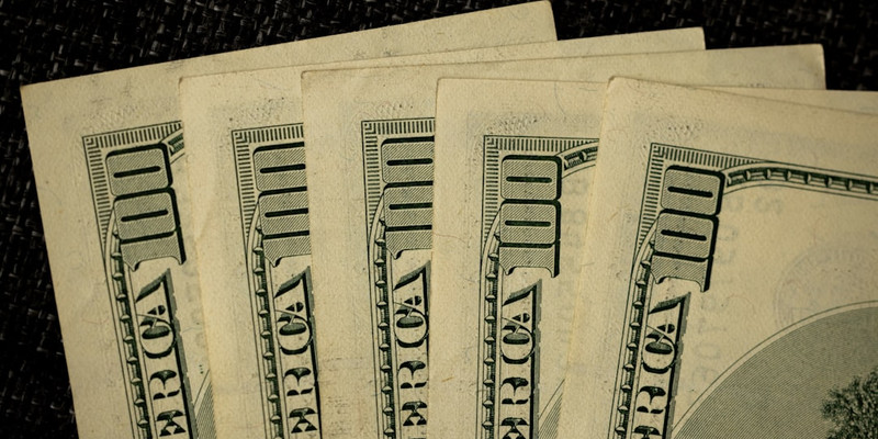 Middle-income Americans pessimistic about their financial future amid persistent inflation, analysis shows