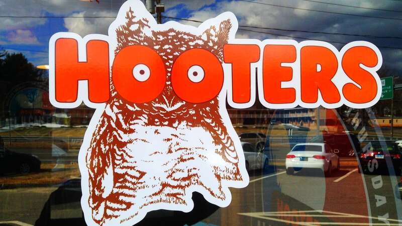 I studied Hooters girls — what I learned about their well-being