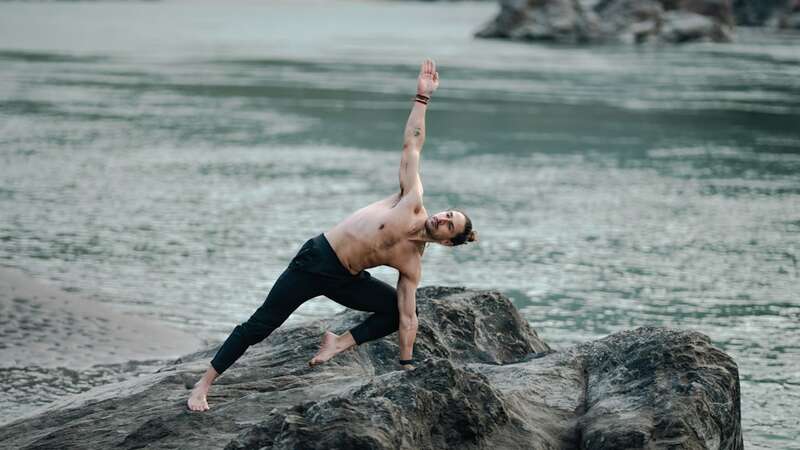 Celebrity Fitness Instructor Shows How Men Of All Ages Can Perform Pilates