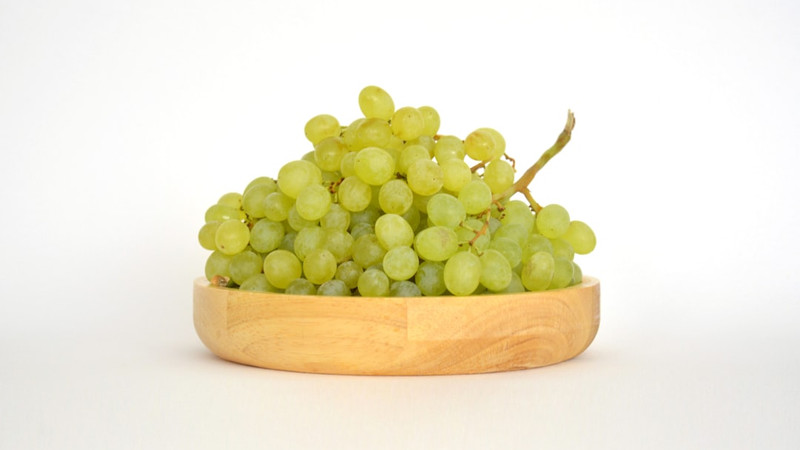 5 Best Snacks For Weight Loss, According To A Dietitian