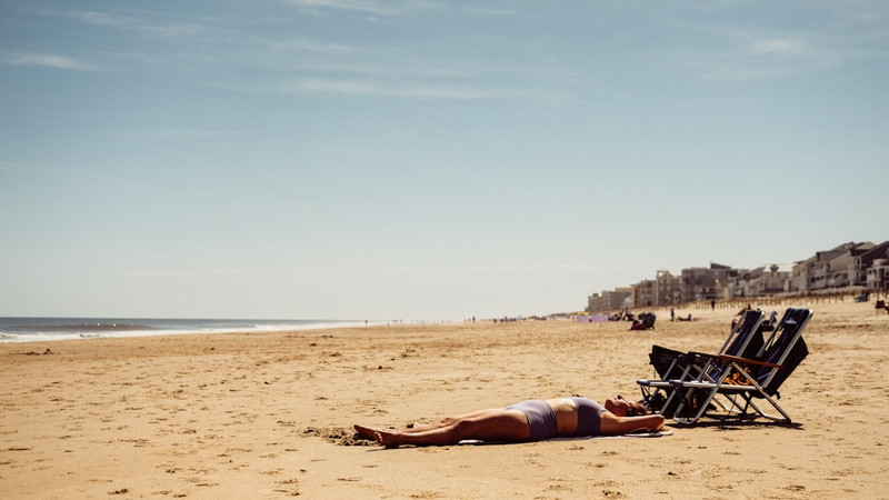 Tanning Beds and Natural Sunlight Affect Melanocytes Differently