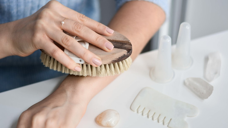 Dry Brushing: What It Really Does for Your Skin — and What It Doesn’t