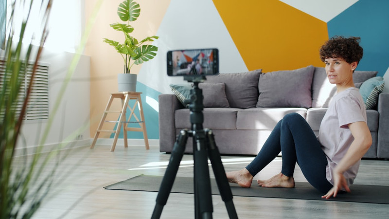 Free 10‑minute online programs aimed at overcoming depression led to real improvements – new research