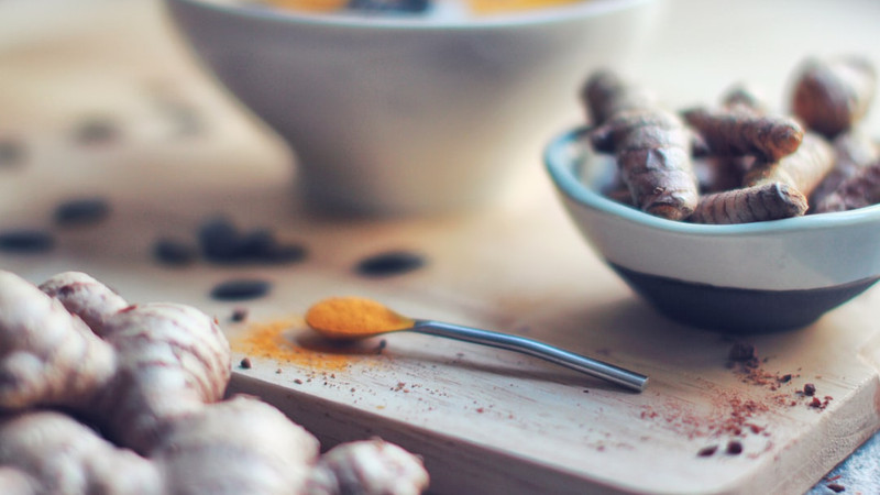 The Best Time to Take a Turmeric Supplement for Maximum Absorption, According to Dietitians