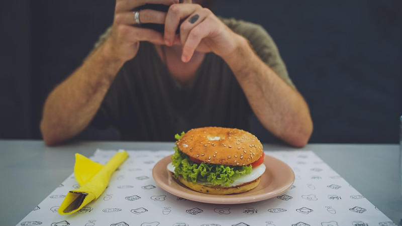 4 Things to Avoid Every Day If You’re Watching Your Cholesterol