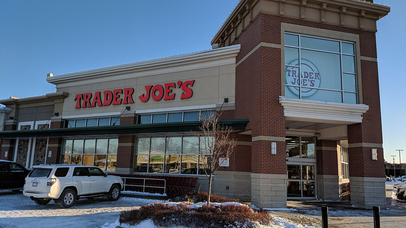 10 Frozen Foods at Trader Joe’s to Help You Lose Weight, Recommended by Dietitians