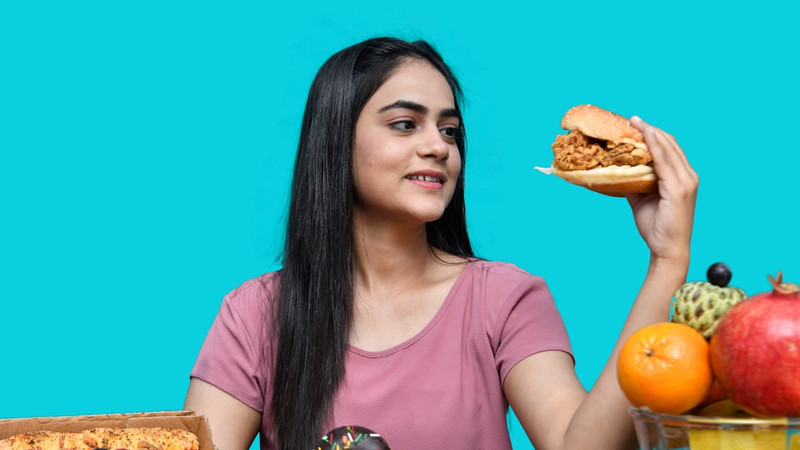 Always still hungry after eating? Here's the reason why, according to a nutritionist