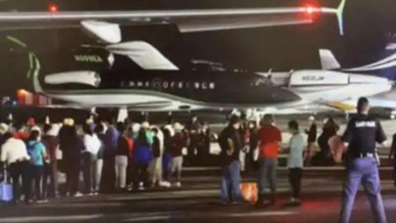 Secret migrant flights: 'Government is betraying the American people'