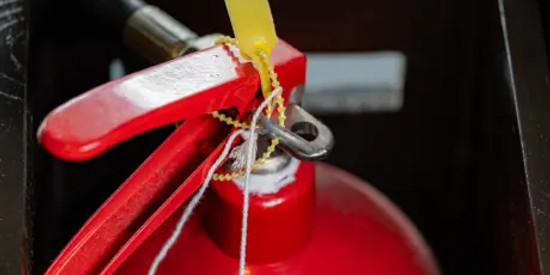 Why is fire extinguisher testing and tagging necessary on Staten Island?