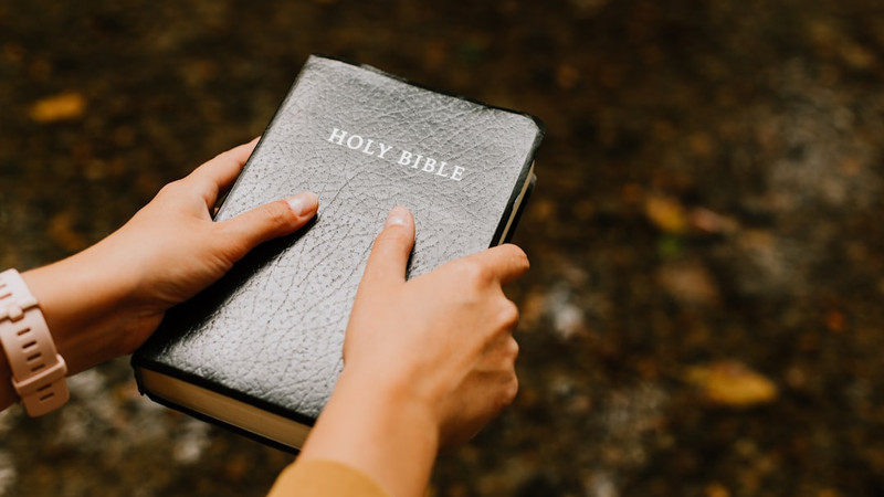 Bulso bill would put prayer, Bible reading back in schools