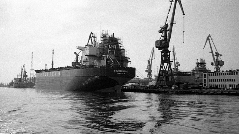 ICE Arrests Over Two Dozen Illegal Aliens in Louisiana Shipyard Workplace Raid 