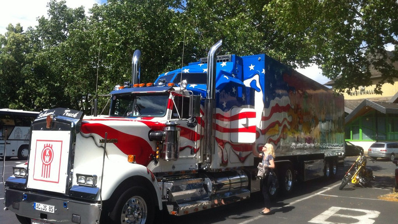 ICE Takes Down Dozens of Illegal Alien Truckers in Oklahoma, ‘Can’t Read Basic English’ 