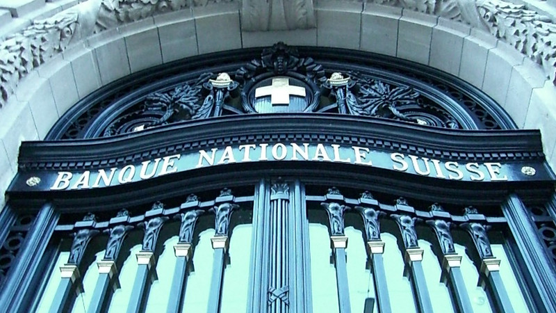 UBS Hits Back Over Nazi-Accounts Probe Amid Senate Pressure 