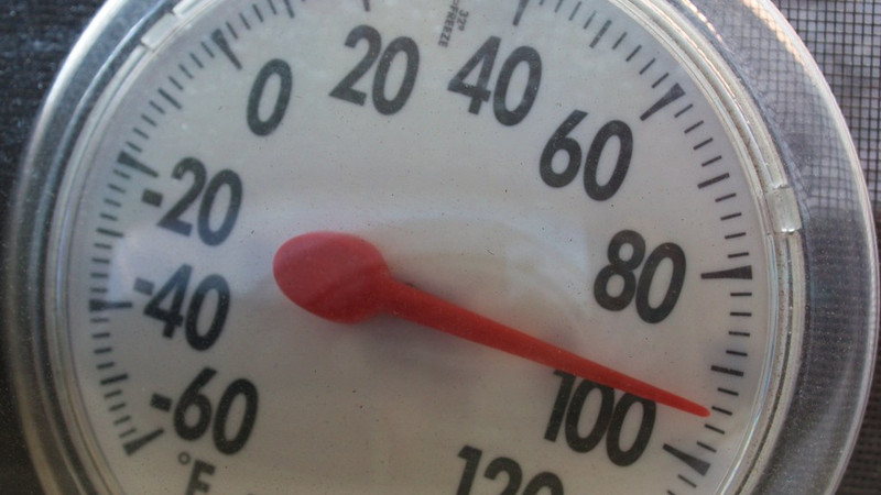 Energy Department Wants Data Centers to Stop Draining the Grid During Brutal Heat Wave