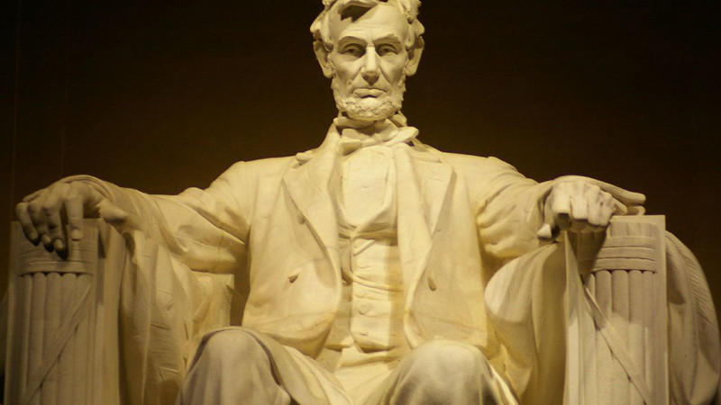 'Breaks from the American Political Tradition' by Steve