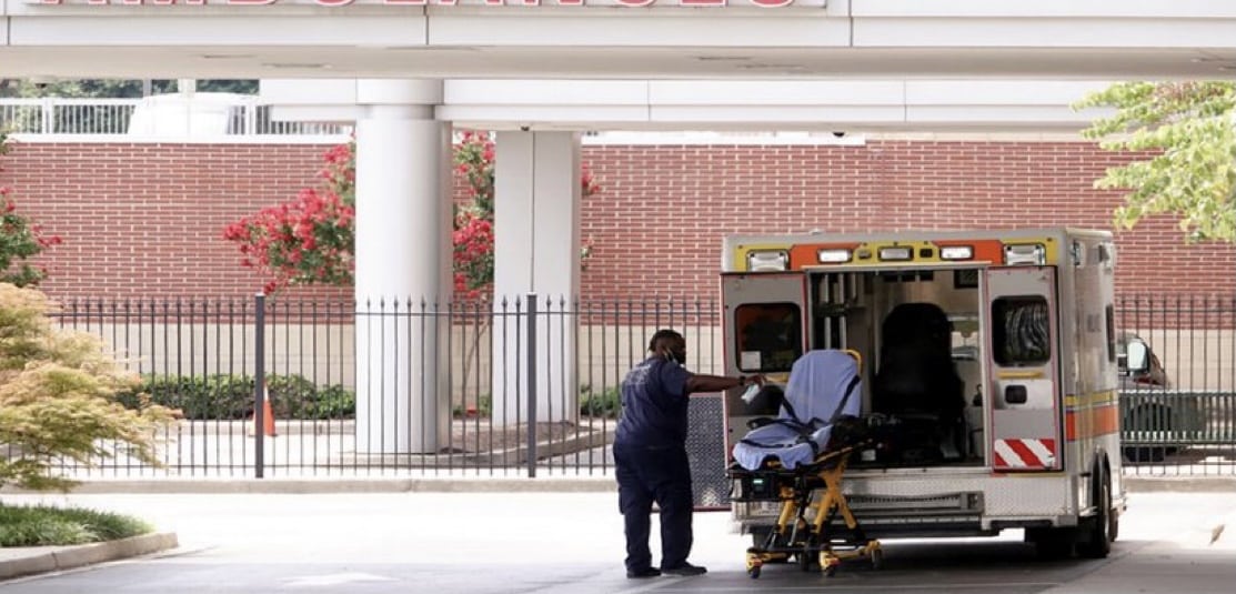 Tennessee Bill Prohibiting Hospitals from Restricting Visitors to COVID-19 Patients Hits Governor’s Desk