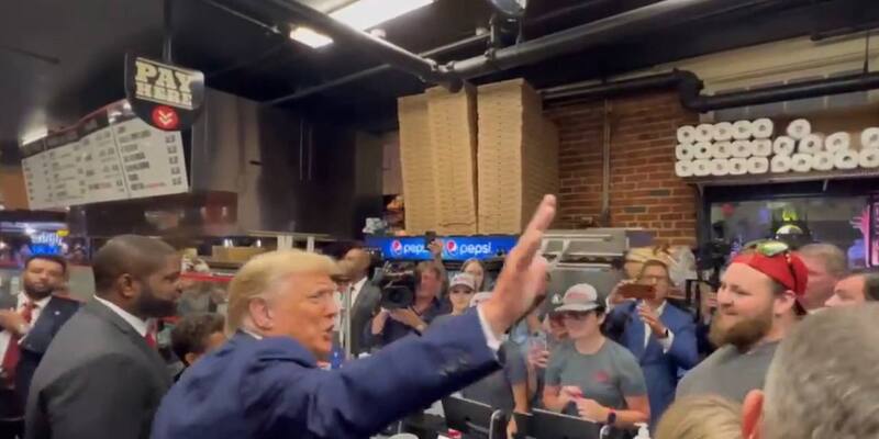 BREAKING: President Trump and Congressman Byron Donalds make surprise appearance in Ft Myers pizza shop as supporters cheer
