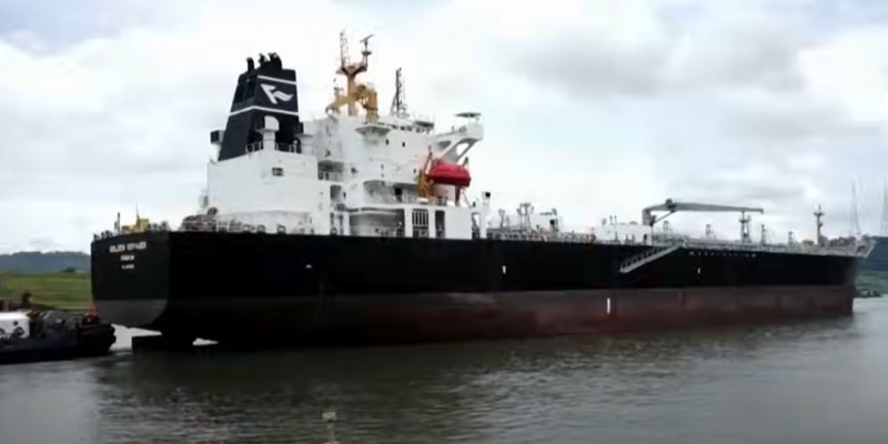 More than 200 ships unable to cross Panama Canal amid drought
