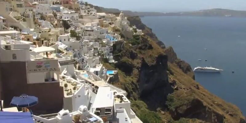 Greeks angry as government implements 6-day work week